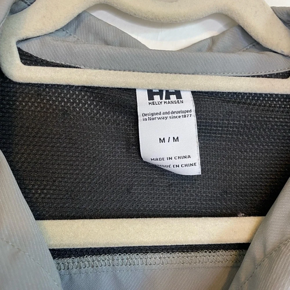 Helly Hansen Crested Butte Button Down Shirt Gray Size Medium - Picture 3 of 6